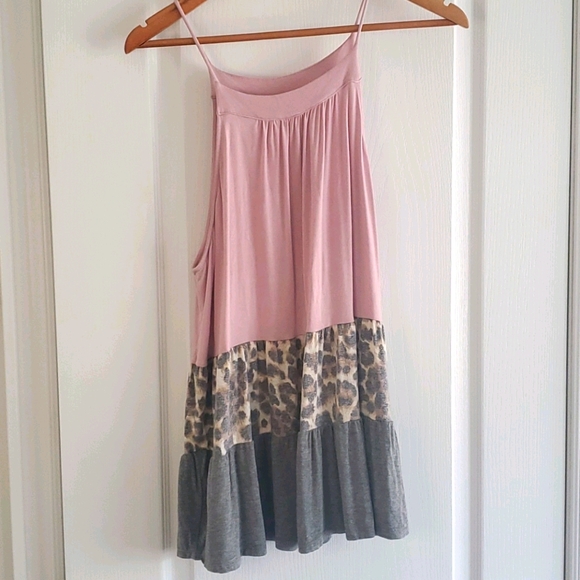 NWOT flowy tank - Picture 1 of 1